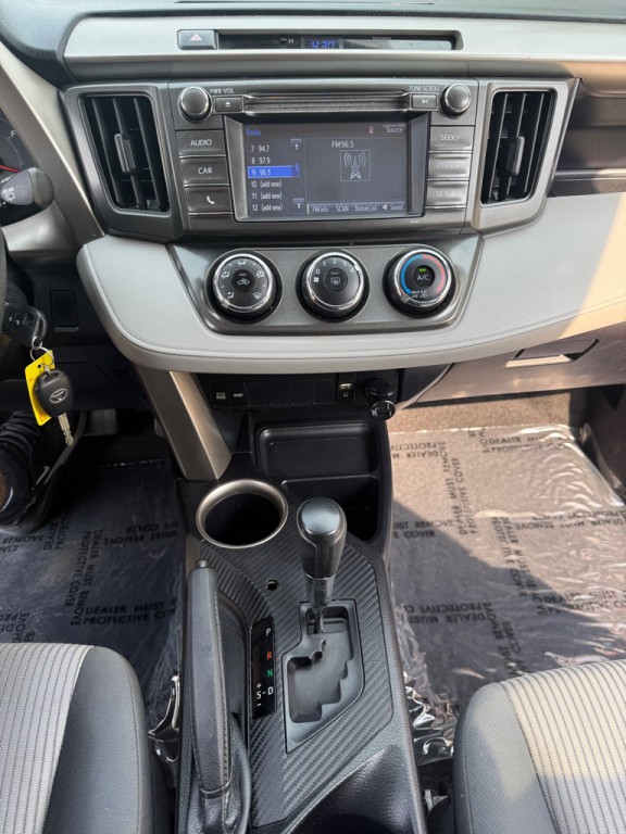 2015 Toyota Rav4 Image 11