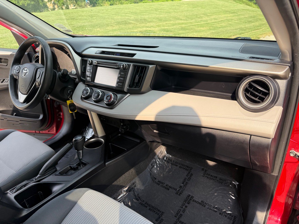 2015 Toyota Rav4 Image 15