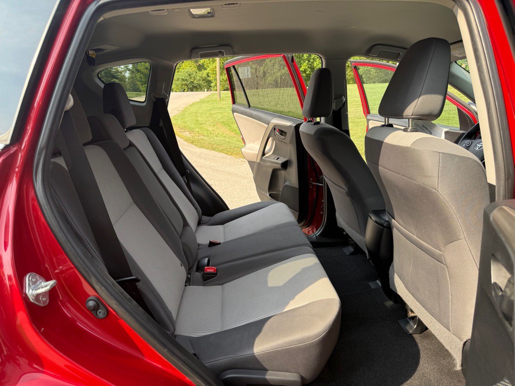 2015 Toyota Rav4 Image 20