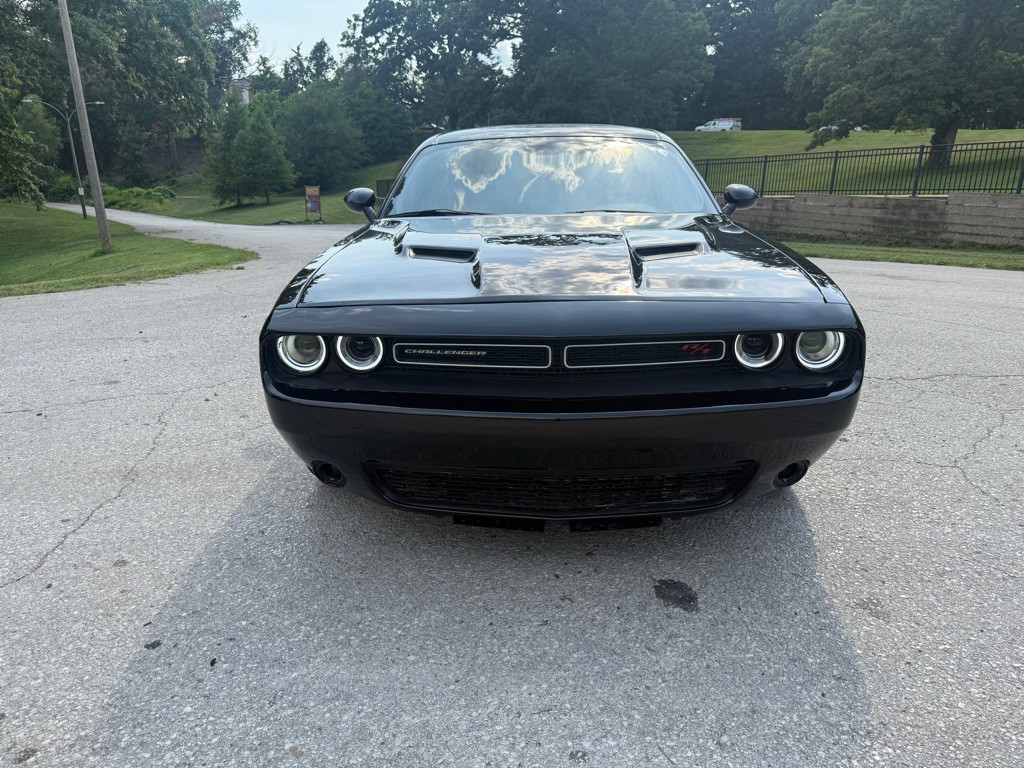 2015 Dodge Challenger Image 3