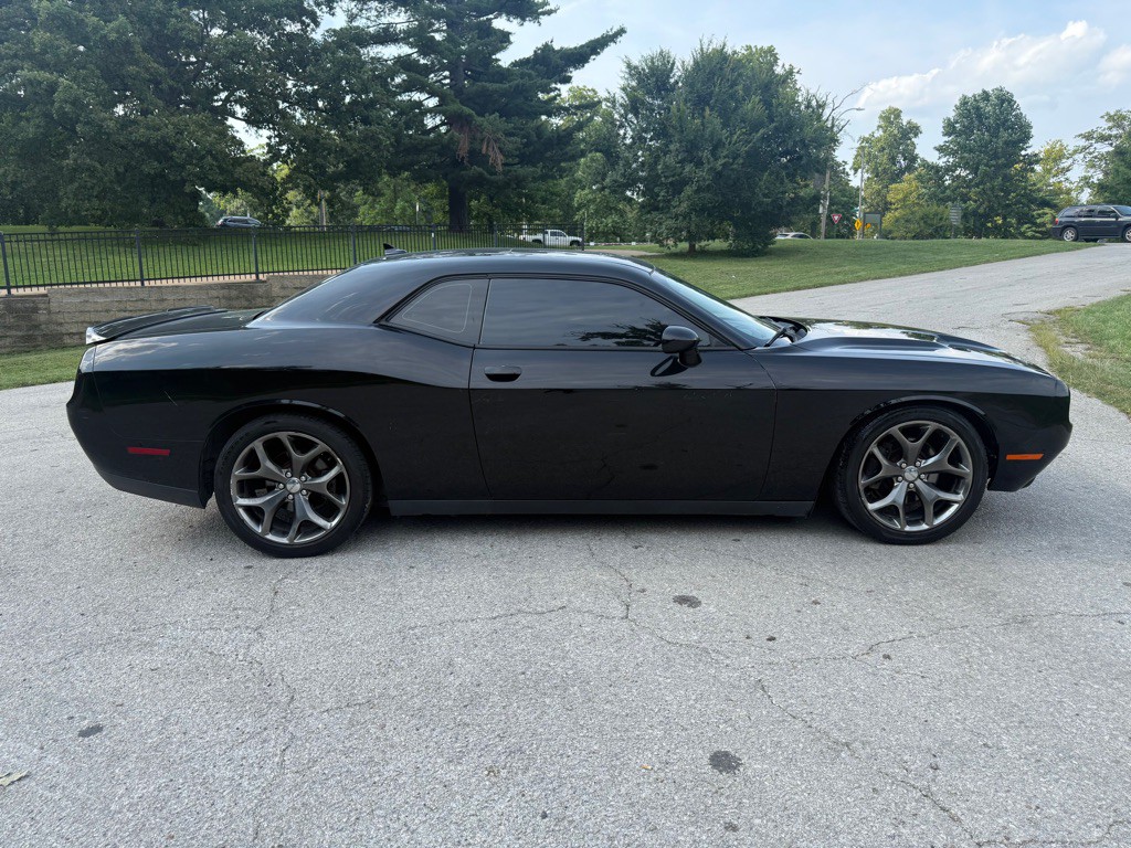2015 Dodge Challenger Image 6