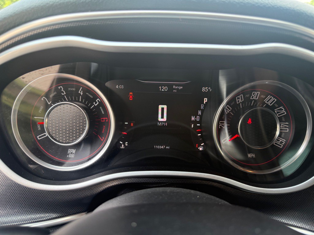 2015 Dodge Challenger Image 10