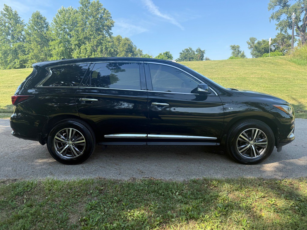 2016 INFINITI QX60 Image 5