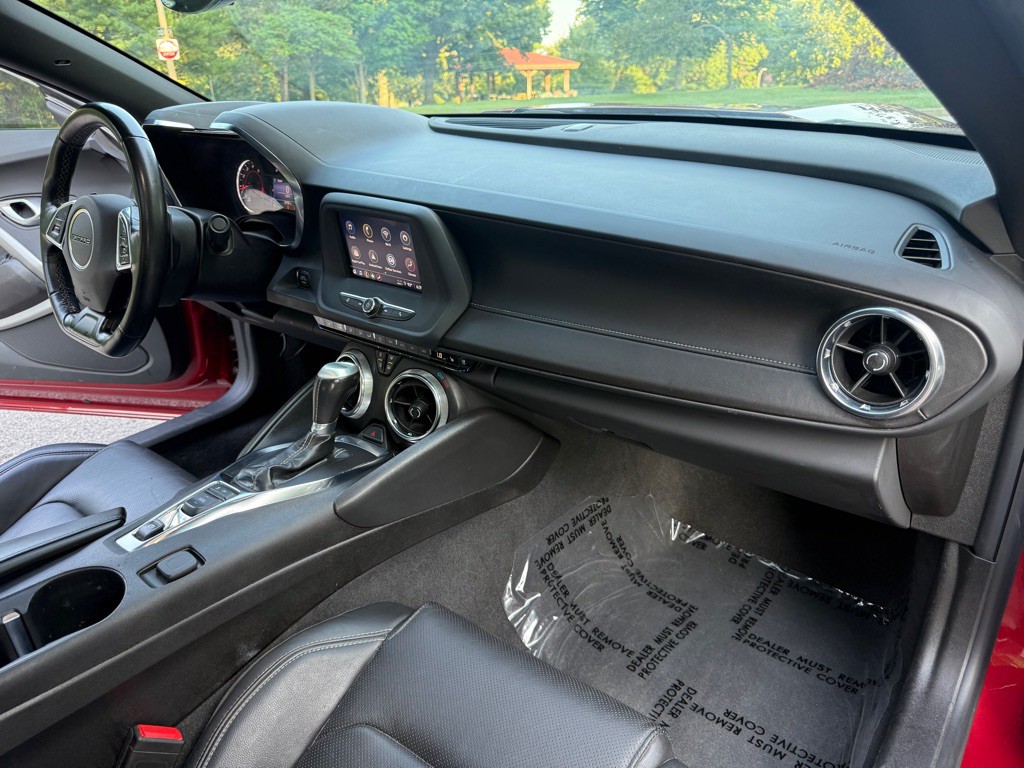 2022 Chevrolet Camaro Image 18