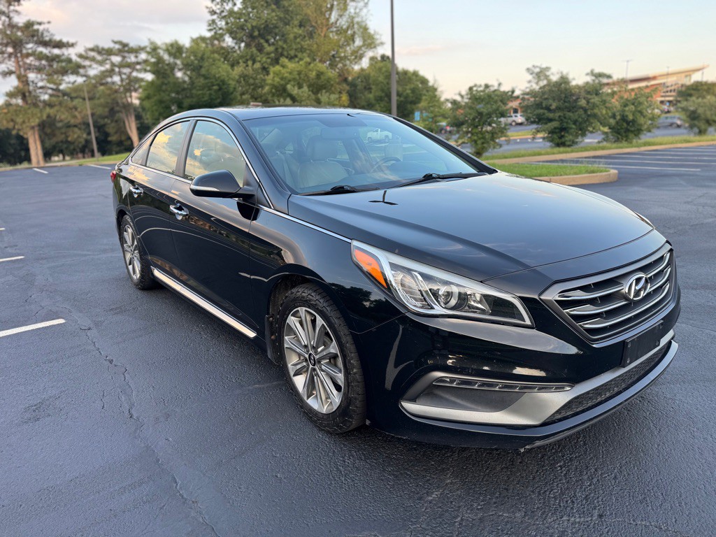 2017 Hyundai Sonata Image 4