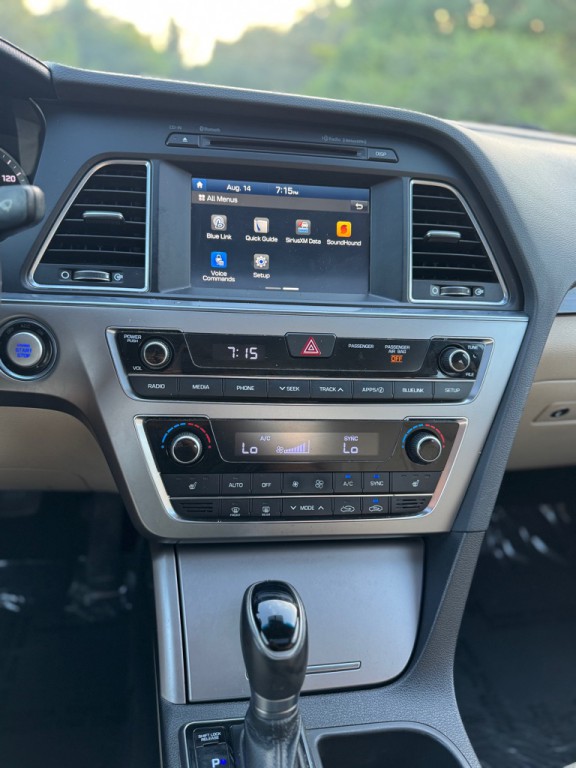 2017 Hyundai Sonata Image 20
