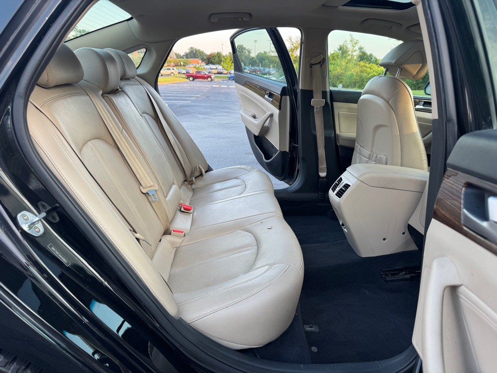 2017 Hyundai Sonata Image 23