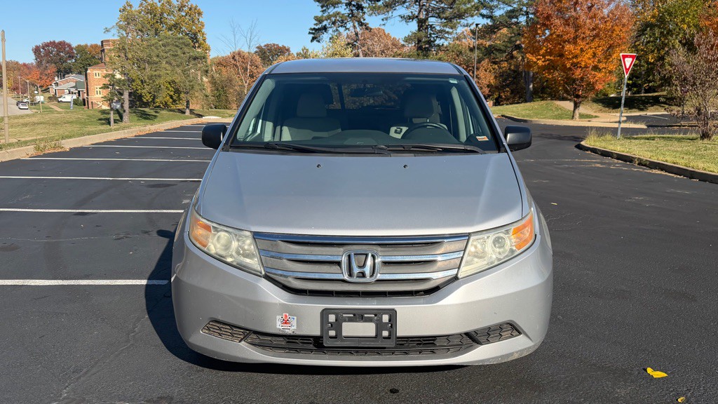 2013 Honda Odyssey Image 2
