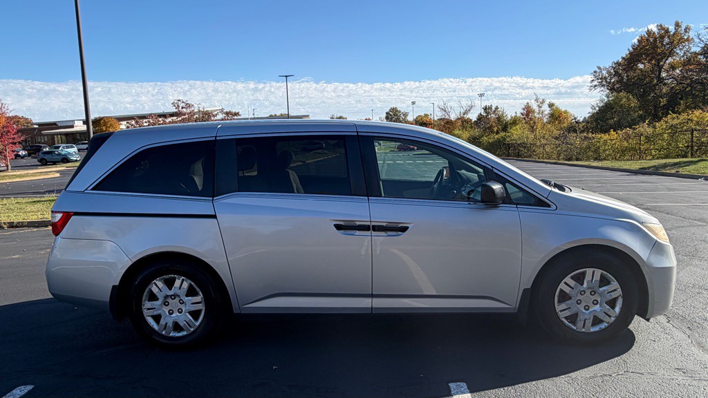 2013 Honda Odyssey Image 6