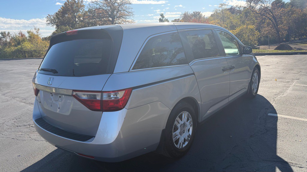 2013 Honda Odyssey Image 9