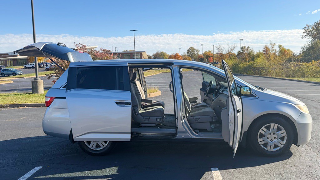 2013 Honda Odyssey Image 26