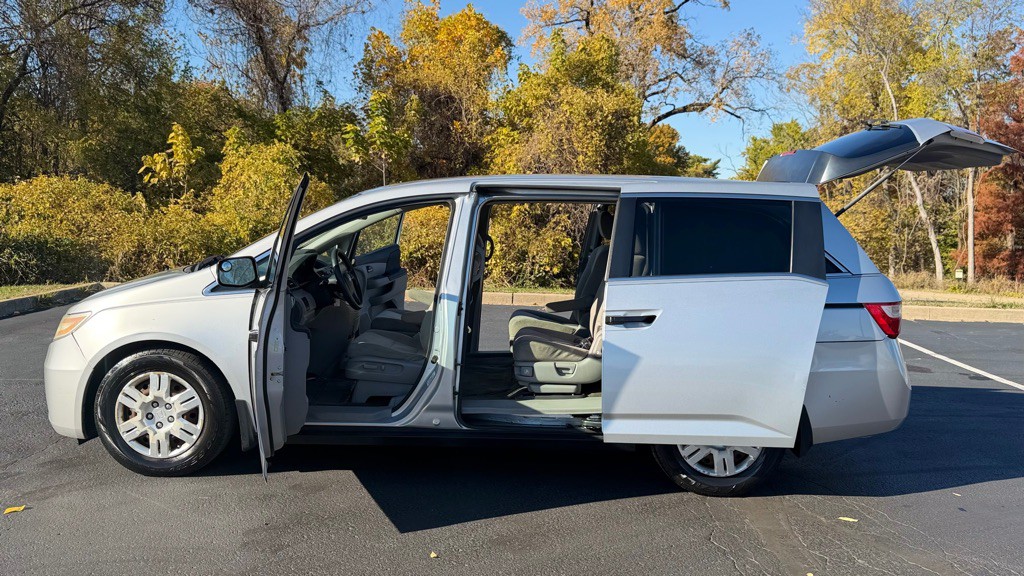 2013 Honda Odyssey Image 27