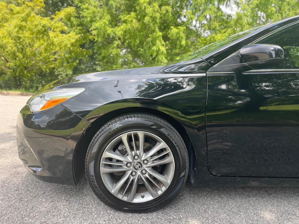 2016 Toyota Camry Image 27