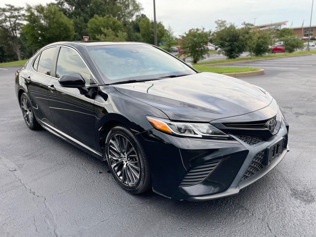 2018 Toyota Camry Image 4