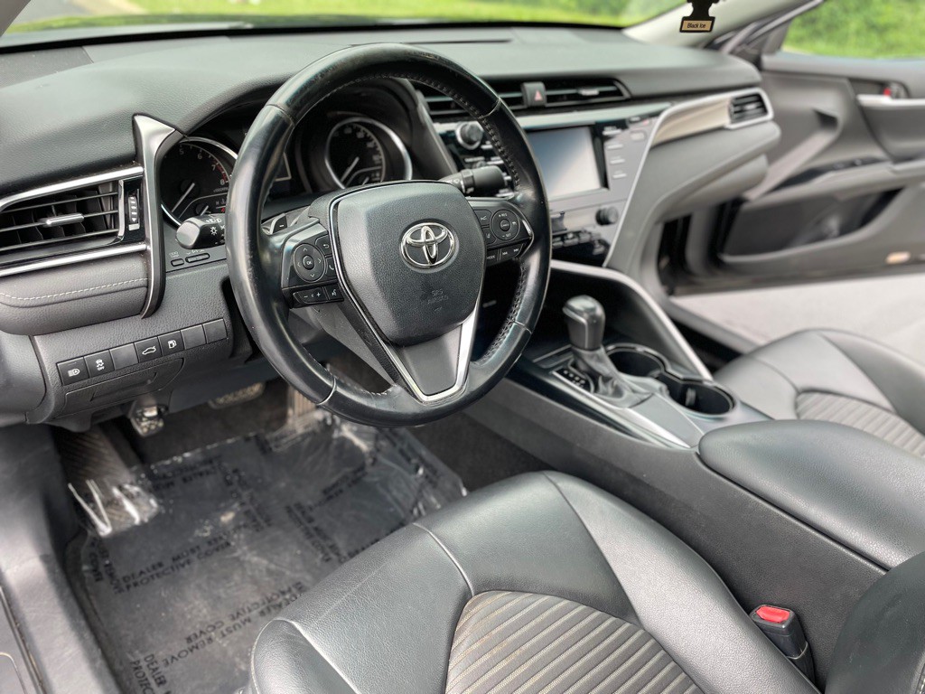 2018 Toyota Camry Image 15