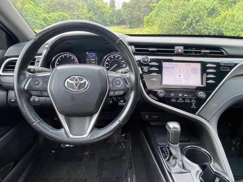 2018 Toyota Camry Image 18