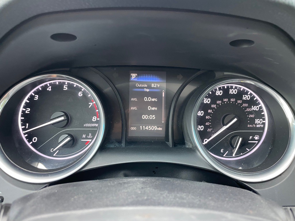 2018 Toyota Camry Image 19