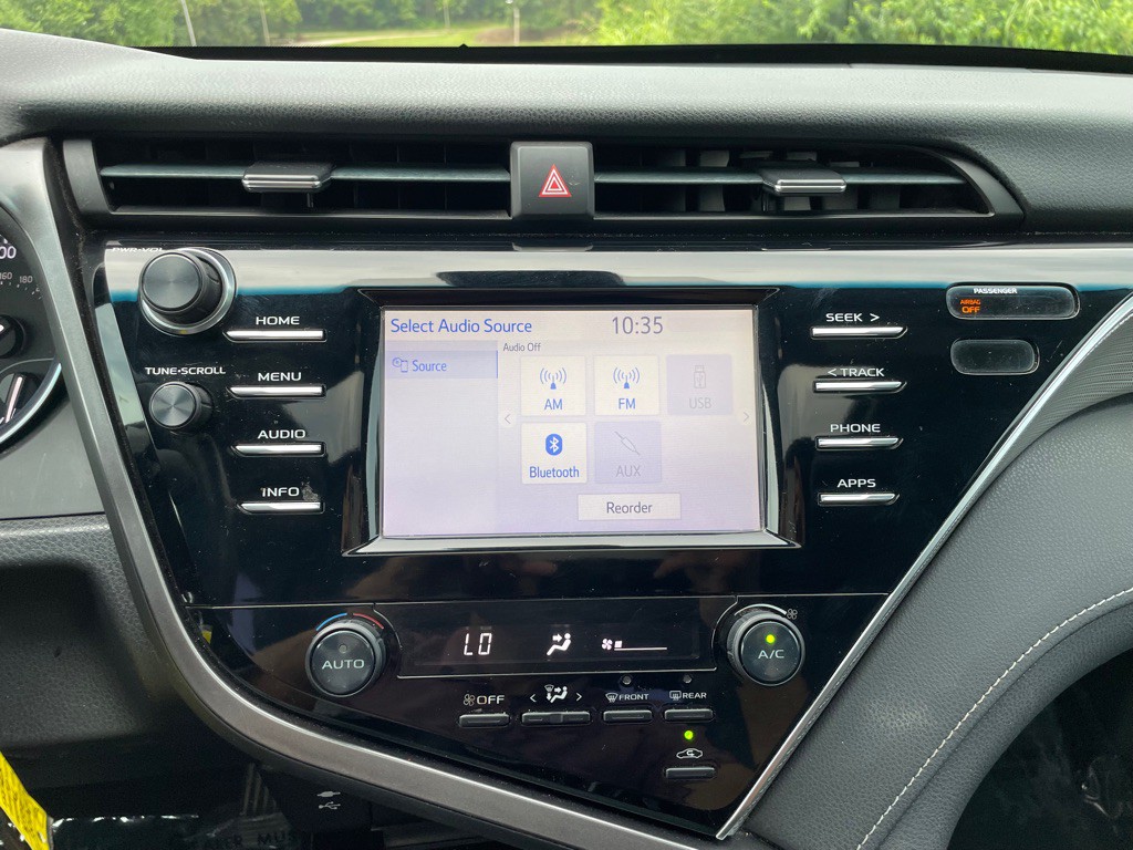 2018 Toyota Camry Image 21