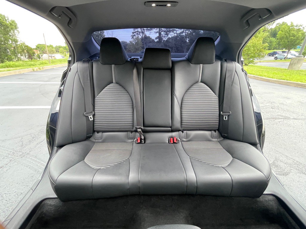 2018 Toyota Camry Image 25