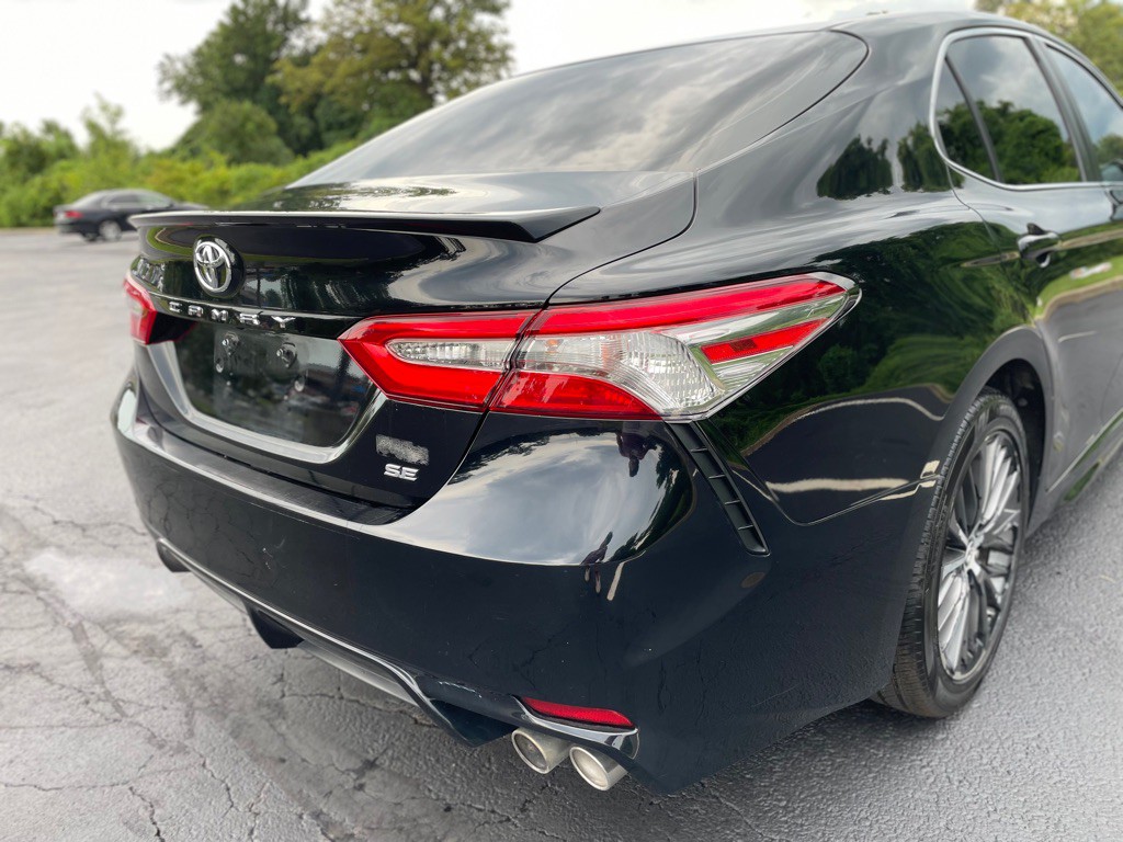 2018 Toyota Camry Image 28