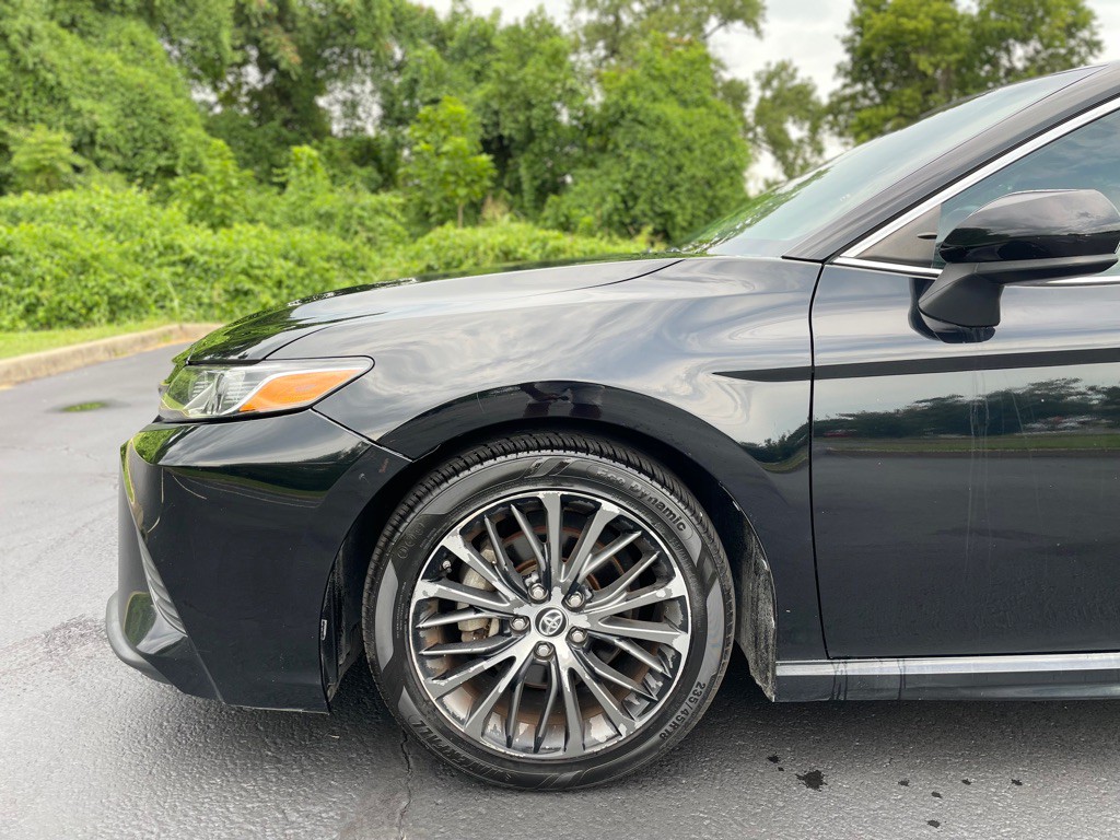 2018 Toyota Camry Image 29