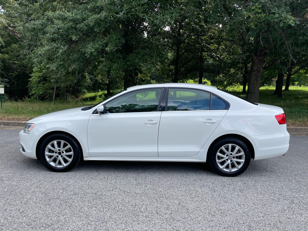 2013 Volkswagen Jetta Image 3