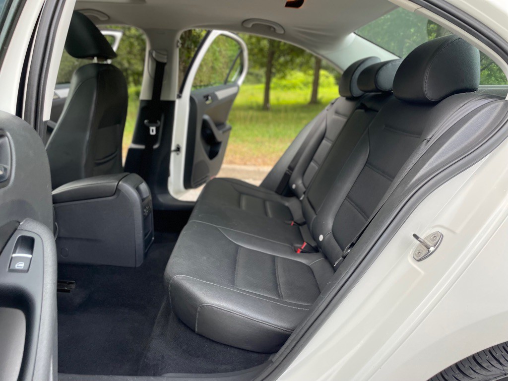 2013 Volkswagen Jetta Image 25
