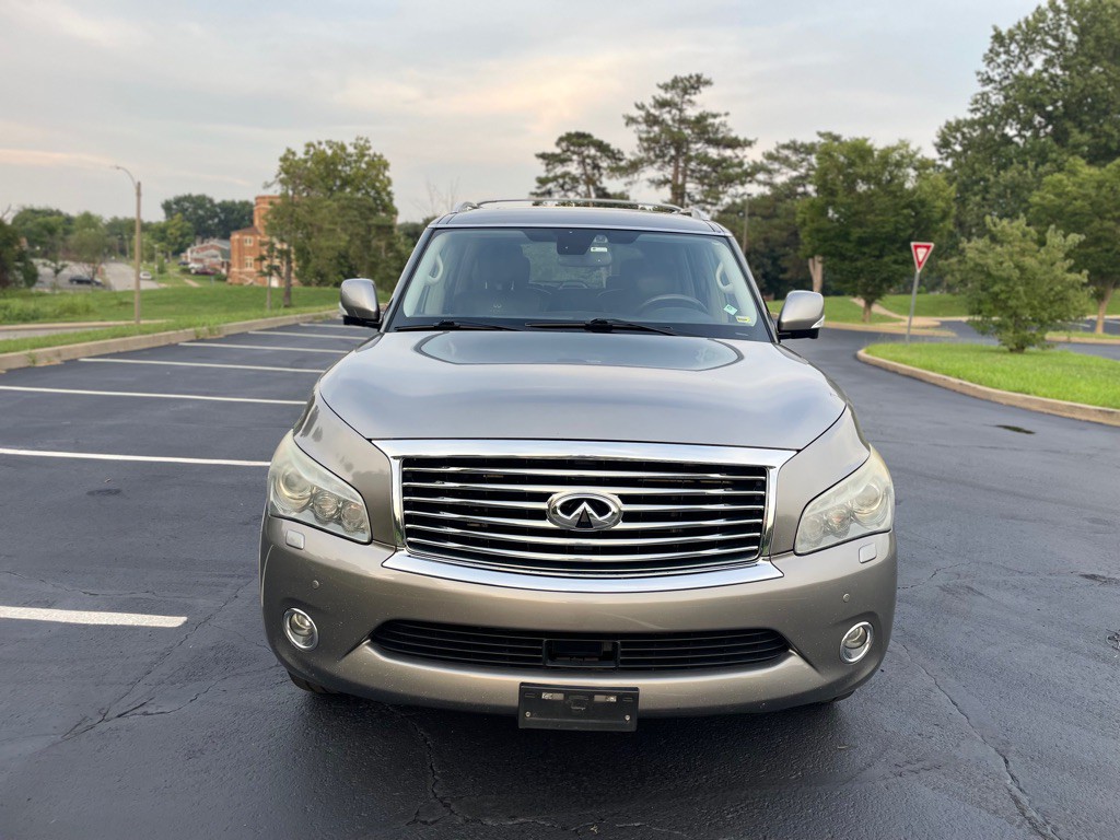 2013 INFINITI QX56 Image 2