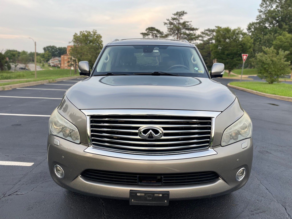 2013 INFINITI QX56 Image 5