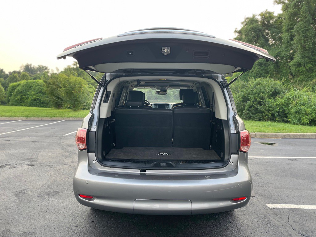 2013 INFINITI QX56 Image 11