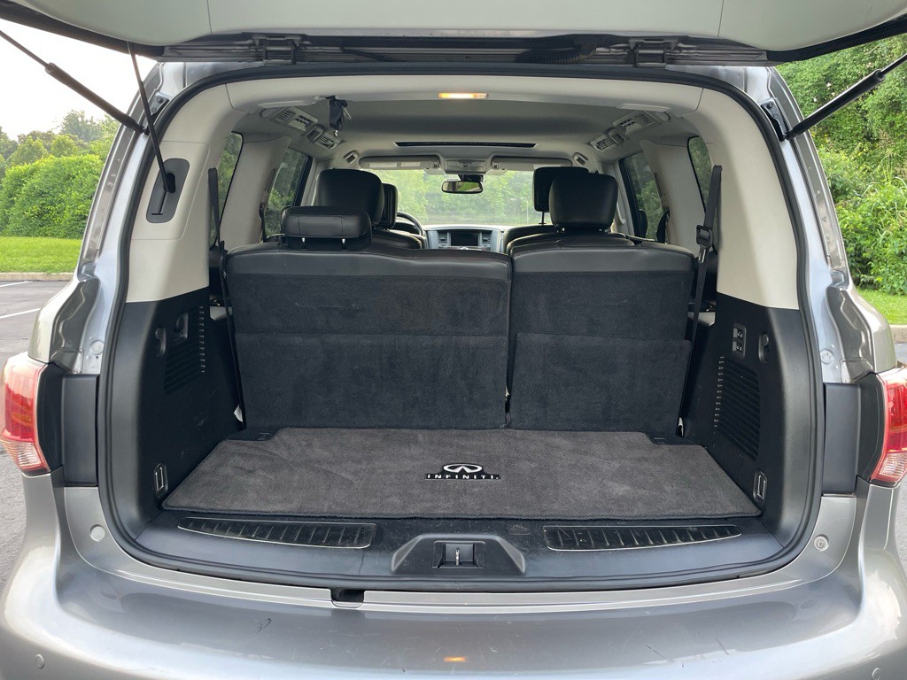 2013 INFINITI QX56 Image 12