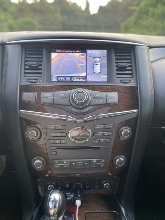 2013 INFINITI QX56 Image 21