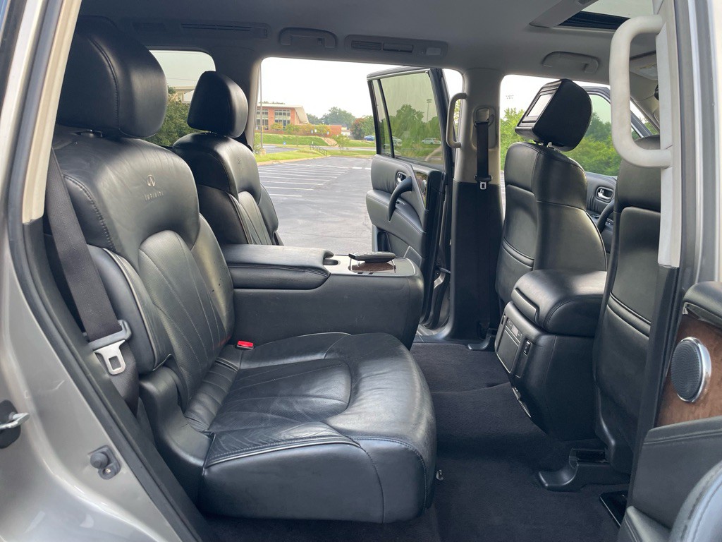 2013 INFINITI QX56 Image 27