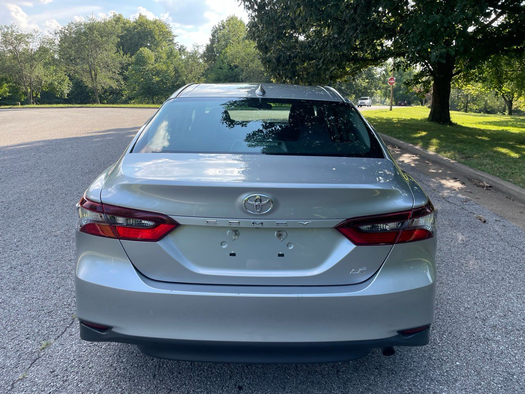 2021 Toyota Camry Image 8