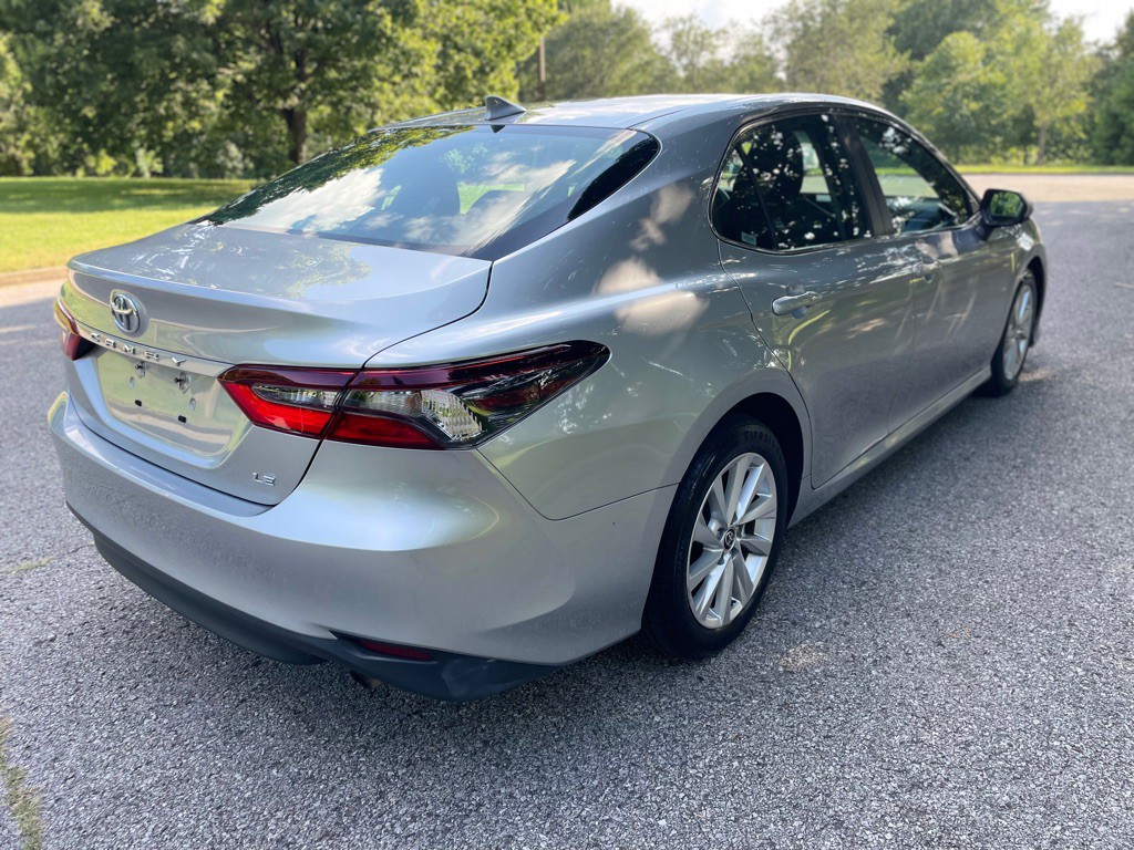 2021 Toyota Camry Image 9