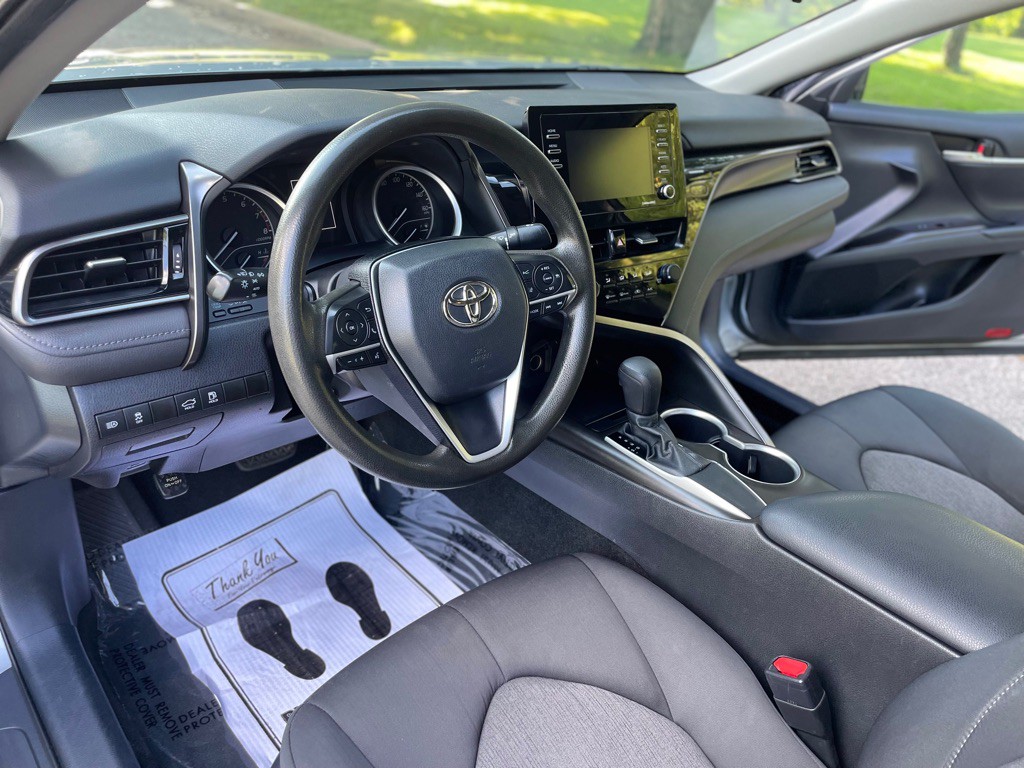 2021 Toyota Camry Image 15