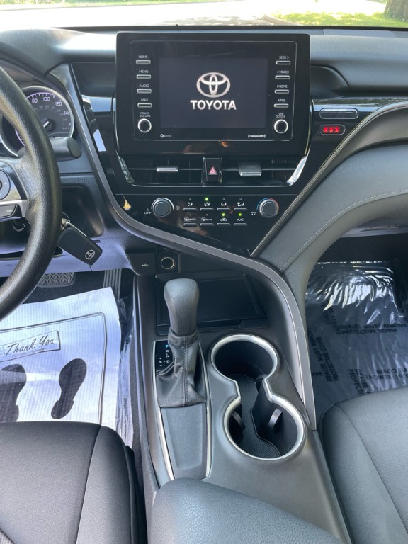 2021 Toyota Camry Image 16