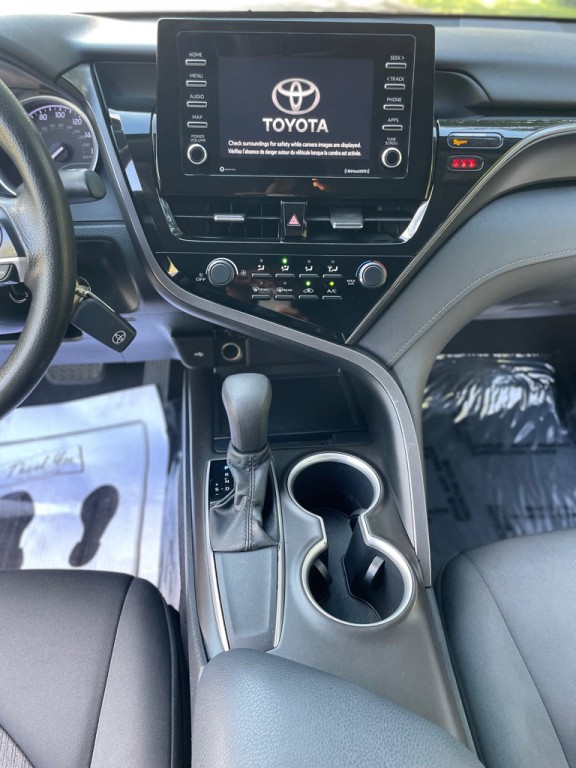 2021 Toyota Camry Image 23