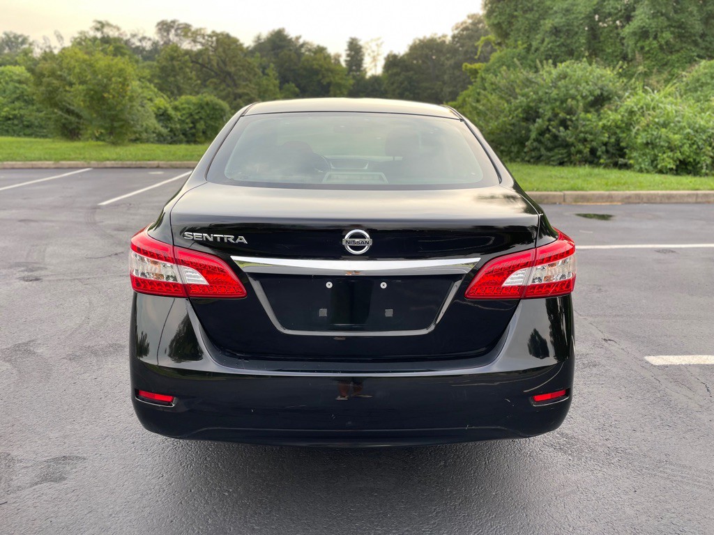 2015 Nissan Sentra Image 8