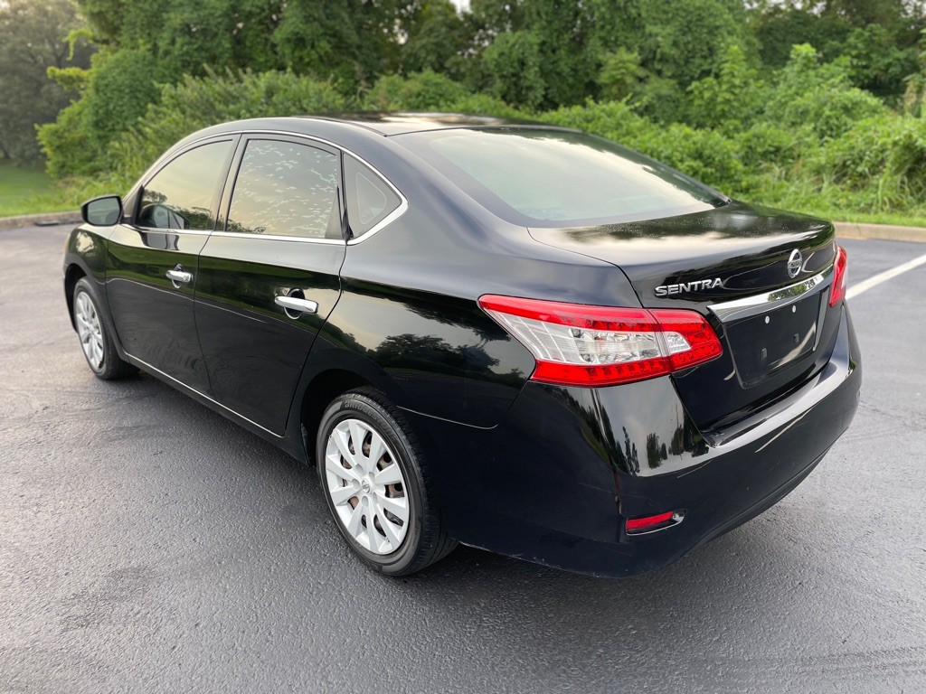 2015 Nissan Sentra Image 9