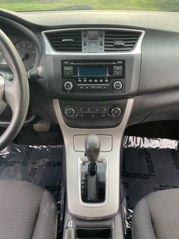 2015 Nissan Sentra Image 16
