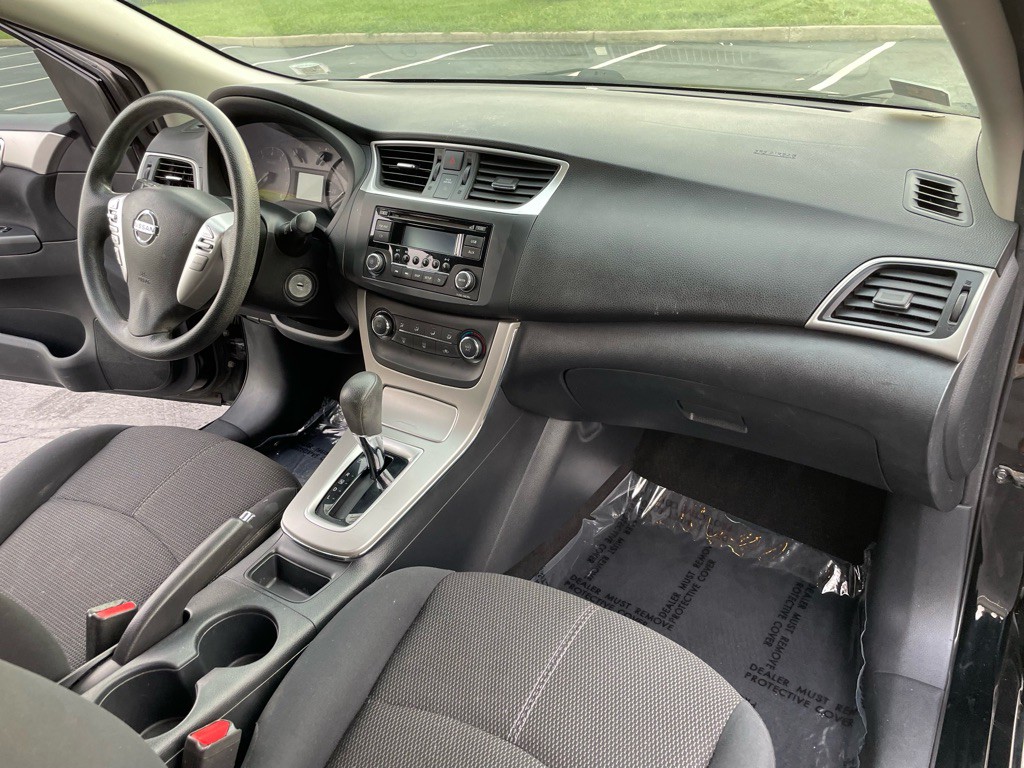 2015 Nissan Sentra Image 17