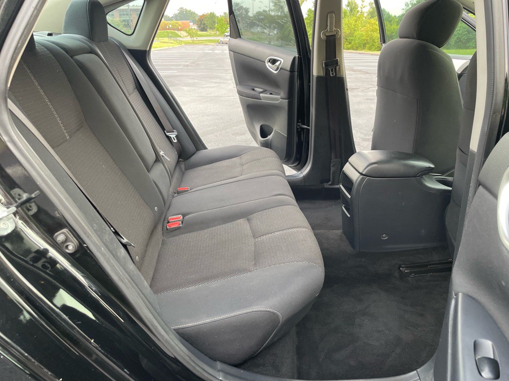 2015 Nissan Sentra Image 20