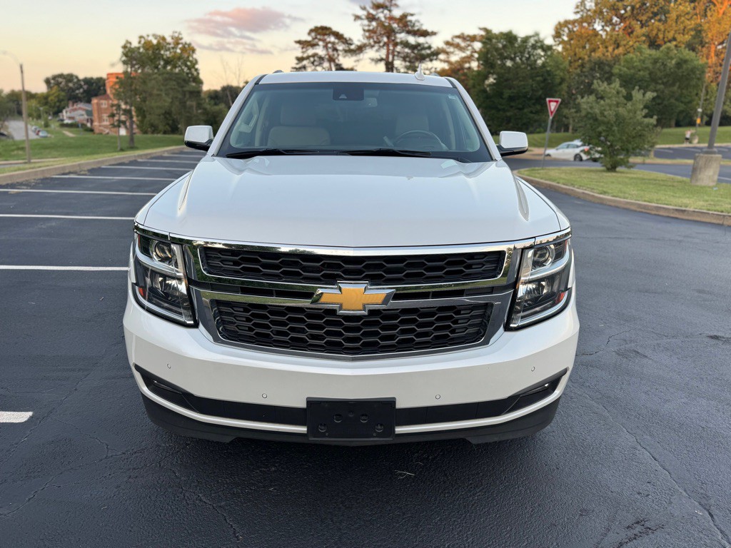 2017 Chevrolet Tahoe Image 2