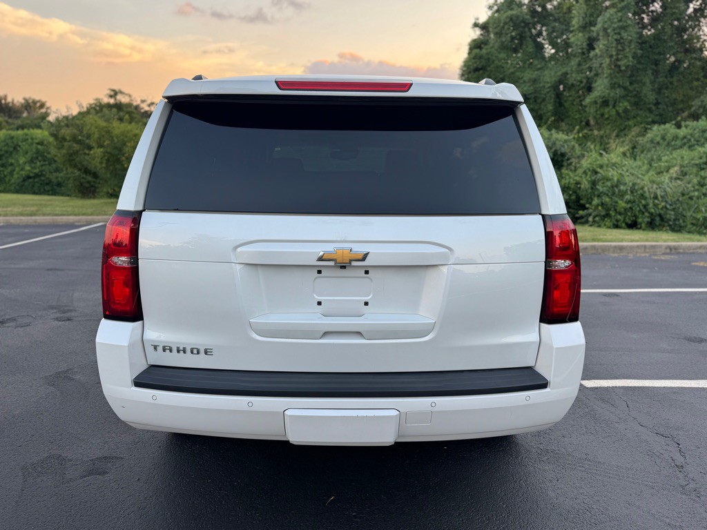 2017 Chevrolet Tahoe Image 8