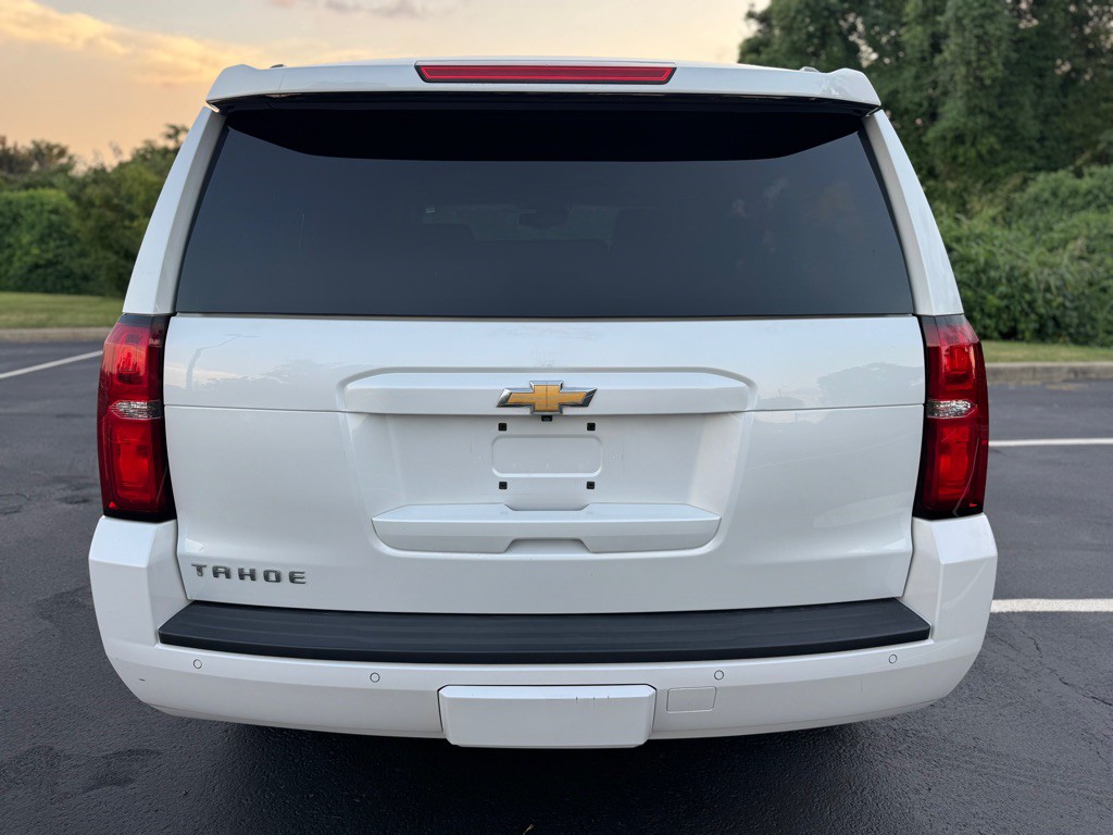 2017 Chevrolet Tahoe Image 10