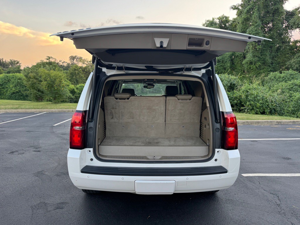2017 Chevrolet Tahoe Image 11