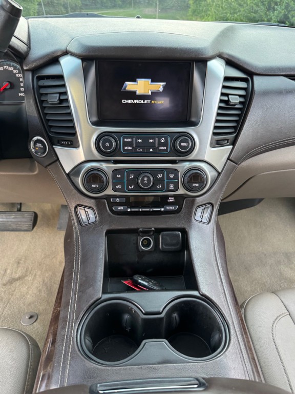 2017 Chevrolet Tahoe Image 16