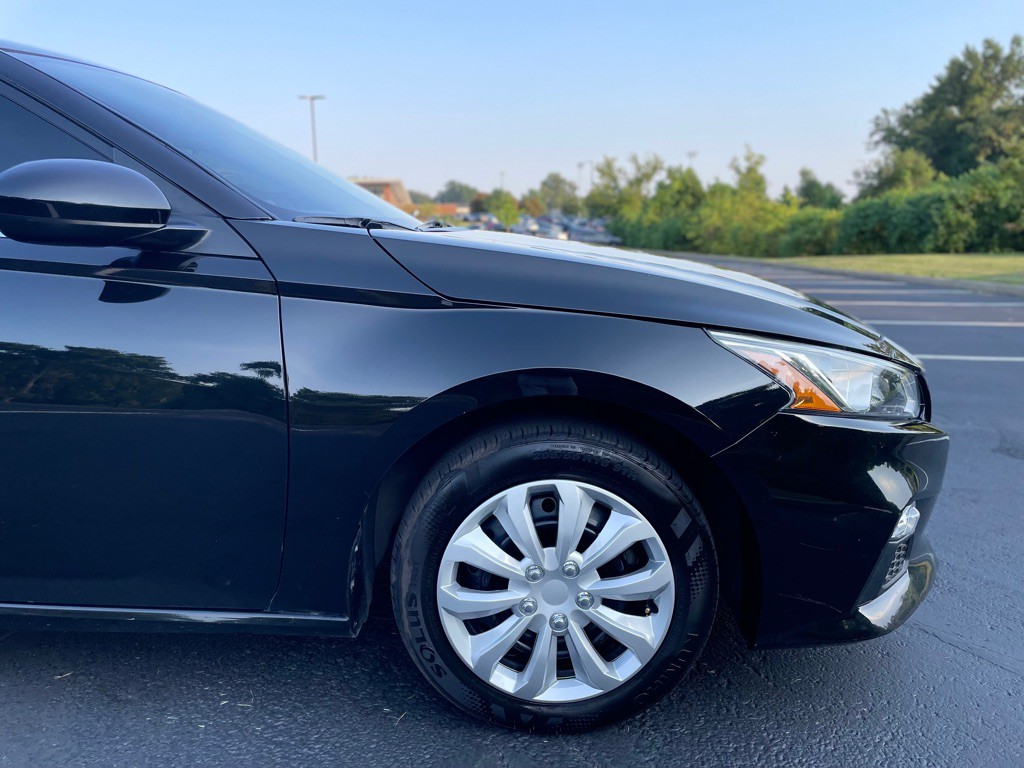 2019 Nissan Altima Image 23