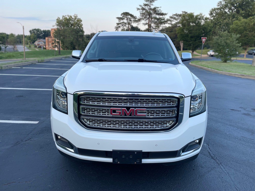 2015 GMC Yukon Image 2